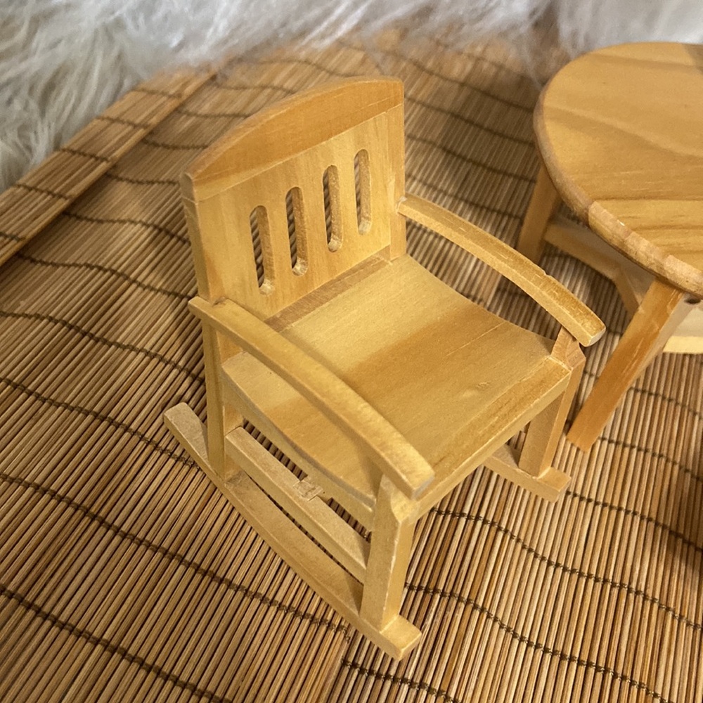 Dolls House - Garden Furniture chairs and table and umbrella wood vintage - Picture 3 of 8